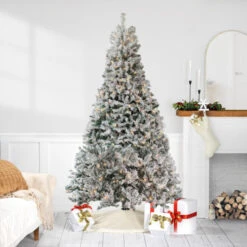 6.5' Pre-Lit Flocked Pine Medium Artificial Christmas Tree - Clear Lights